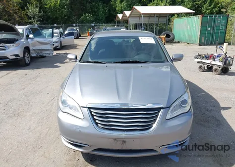 2014 Chrysler 200 Lx из США, поврежденный, VIN 1C3CCBAB1EN123711